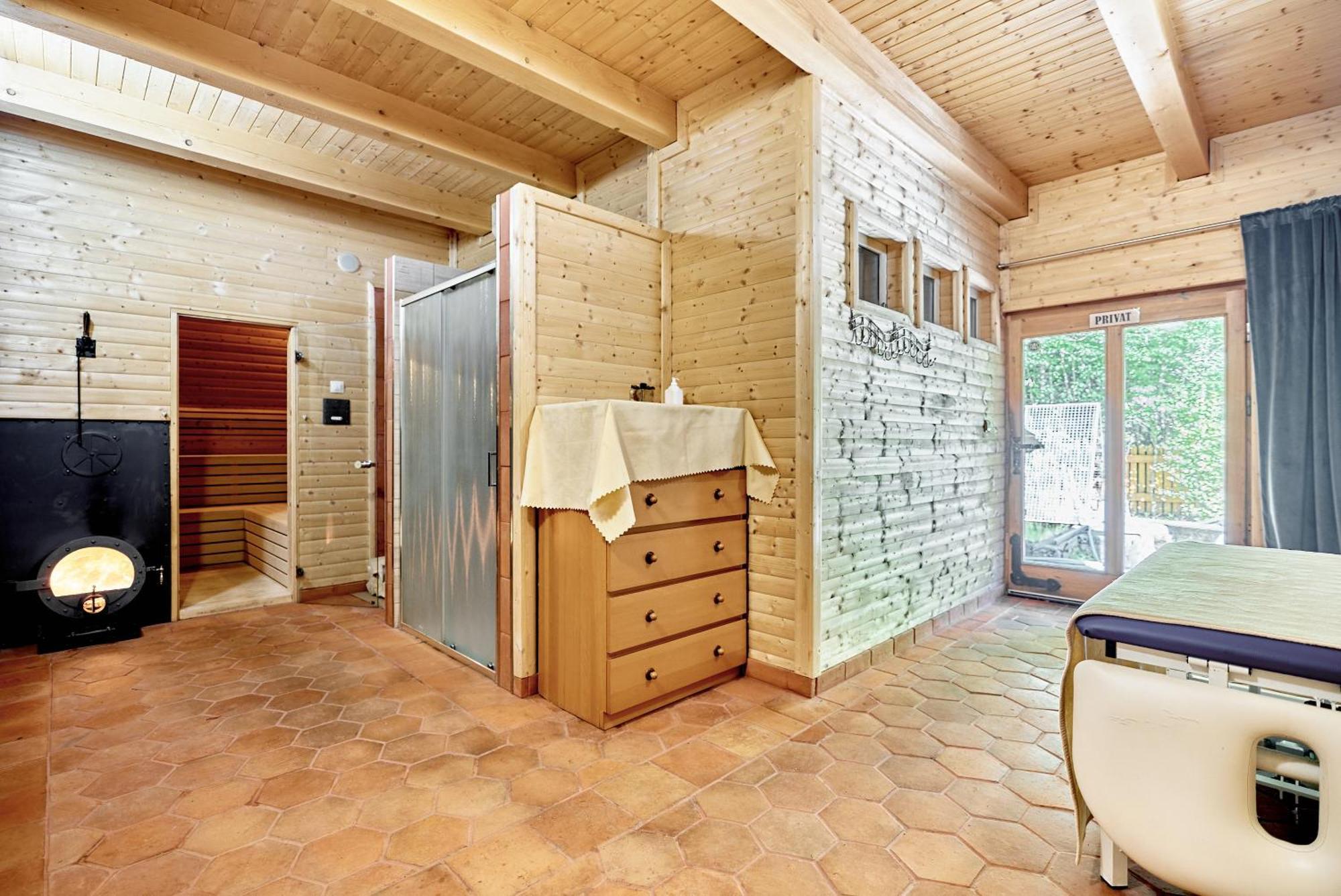 Apartmany Svatosske Skaly Loket Bagian luar foto